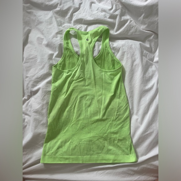Lululemon tank top - Picture 2 of 4